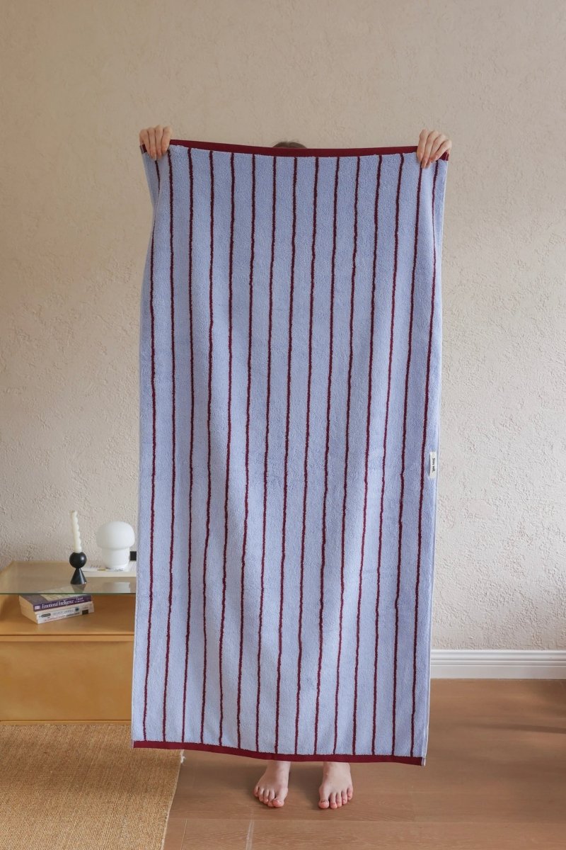 Modern Misty Blue Stripe Bath Towel — 100% Long-Staple Cotton, Soft, Plush & Absorbent